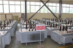 三相油浸式变压器.JPG